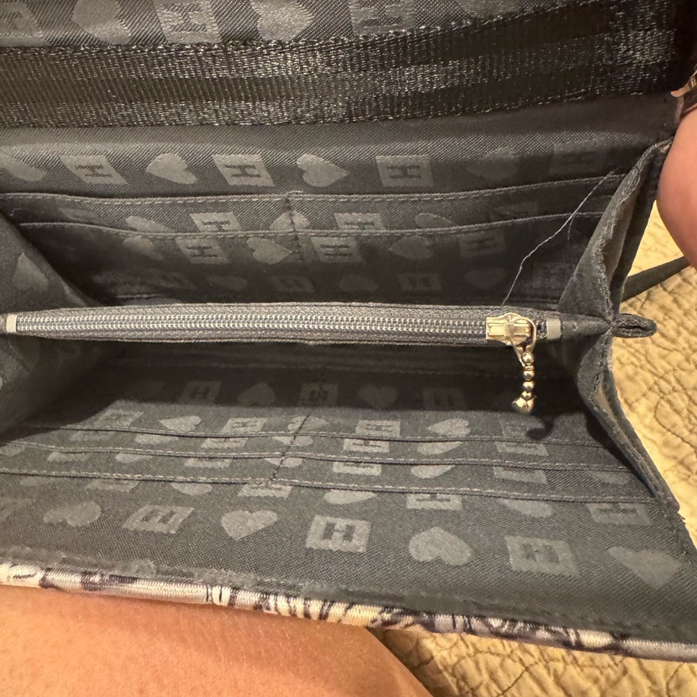 Harveys Black and White Floral Clutch - Picture 4 of 4